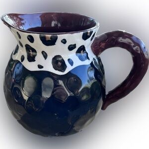 Belle Casa by Ganz Pitcher 8.5x7” animal pot base